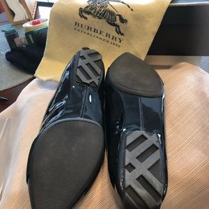 Burberry Shoes - Burberry flats with grosgrain bows authentic Burberry Shoes - Burberry flats with grosgrain bows authentic